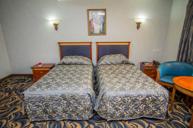 City Royal Resort Hotel Kyambogo  ภายนอก รูปภาพ