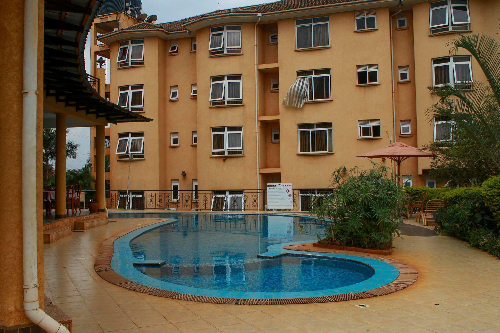 City Royal Resort Hotel Kyambogo  ภายนอก รูปภาพ
